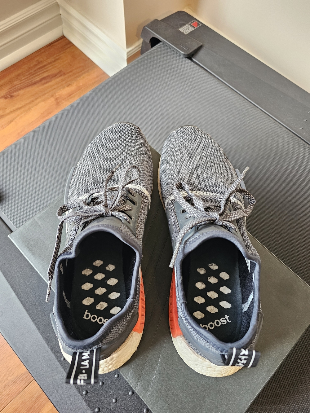 Adidas NMD R1 - Picture 8 of 9